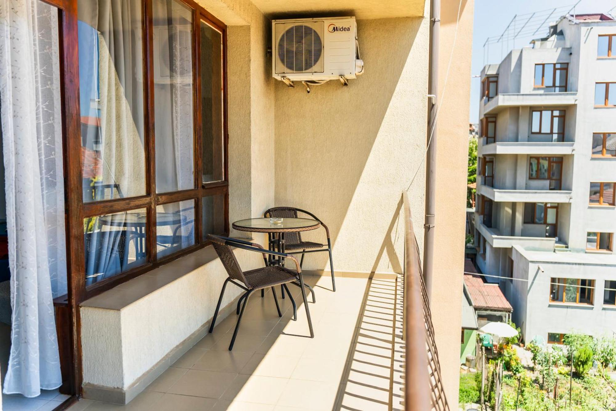 Family House Katerini Hotel Nesebar Bagian luar foto